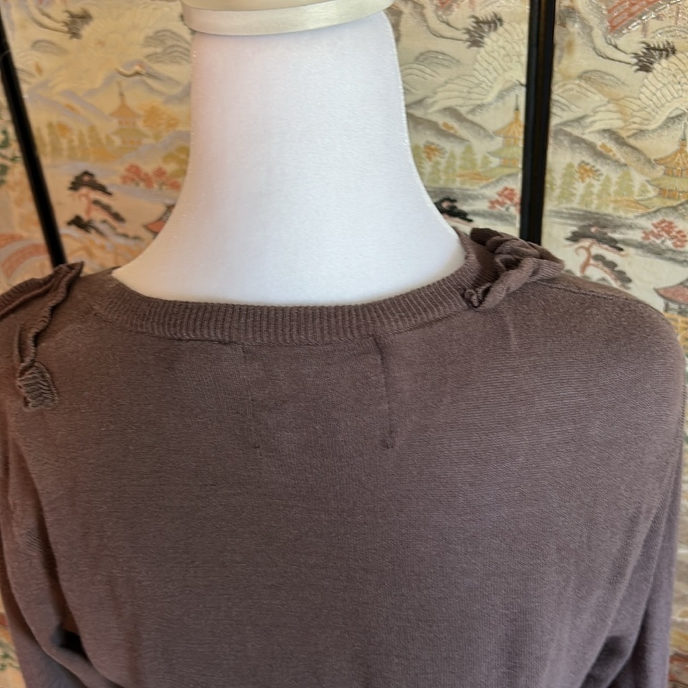 ANTHROPOLOGIE GUINEVERE BROWN BUTTON UP SCALLOPED SWEATER SIZE L - Picture 4 of 13
